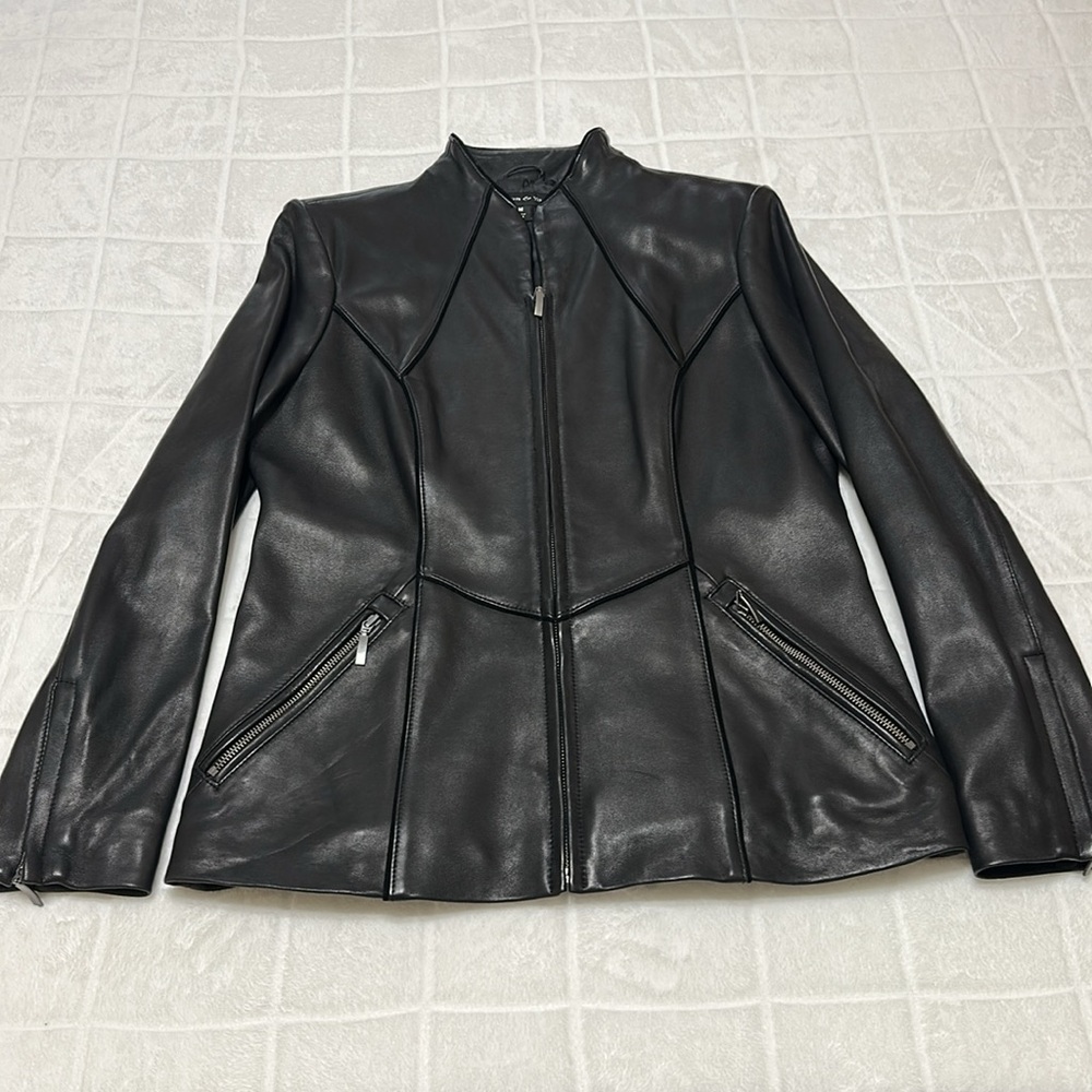 Preston & York Elegant Black Leather Coat, Women’s Size Medium - Picture 7 of 12